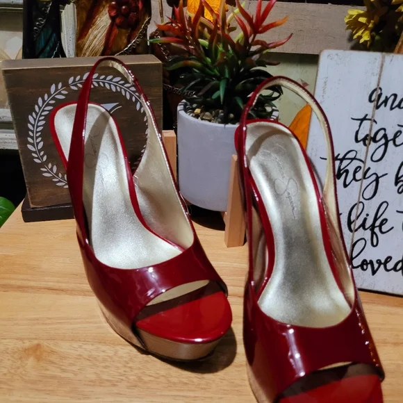 Jessica Simpson Red and Gold Heels - Picture 7 of 9